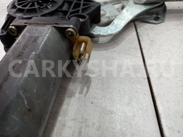 Стеклоподъемник Mercedes C200 A2027200546 W202, передний левый Mercedes-Benz C-klasse 