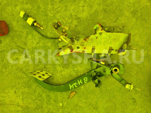 Педаль тормоза Subaru Legacy 