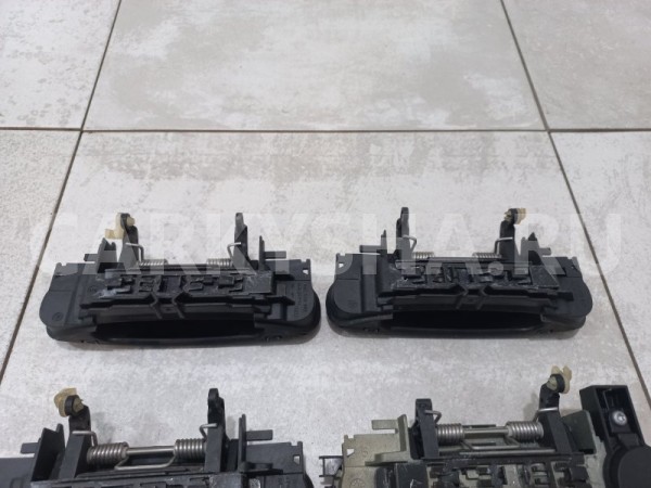 Ручки дверей комплект Audi S4 2003 8E0839208 B6 4.2 Audi 200 