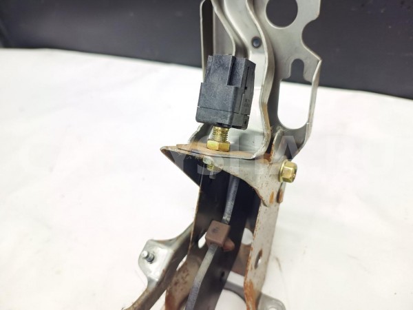 Педали Subaru Tribeca B9 2005 36010XA000 WX EZ30D Subaru Tribeca 