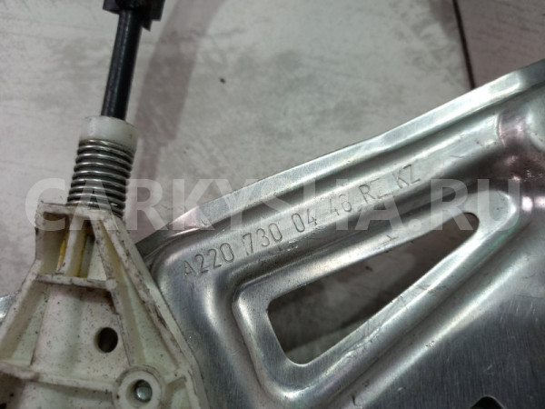 Стеклоподъемник Mercedes S500 2207300446 W220, задний правый Mercedes-Benz S-klasse 