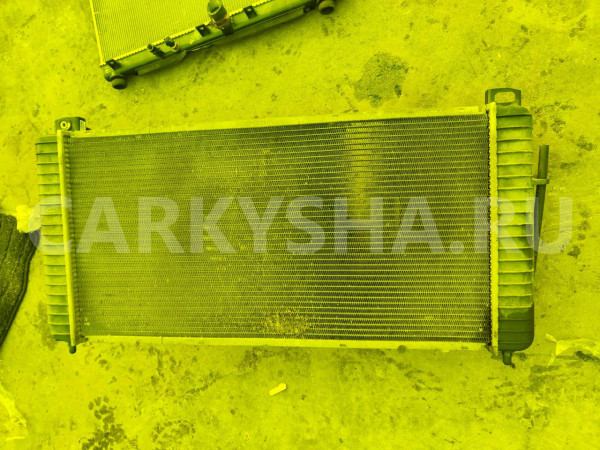 Радиатор охлаждения Cadillac Escalade оригинальный номер 22840116