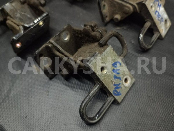 Петли дверей Audi A4 2003 8E0831411E B6 2.0 ALT Audi 200 