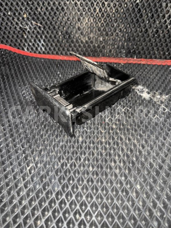 Пепельница Subaru Legacy 3 1999 66160AE000 УНИВЕРСАЛ EJ25 Subaru Legacy 