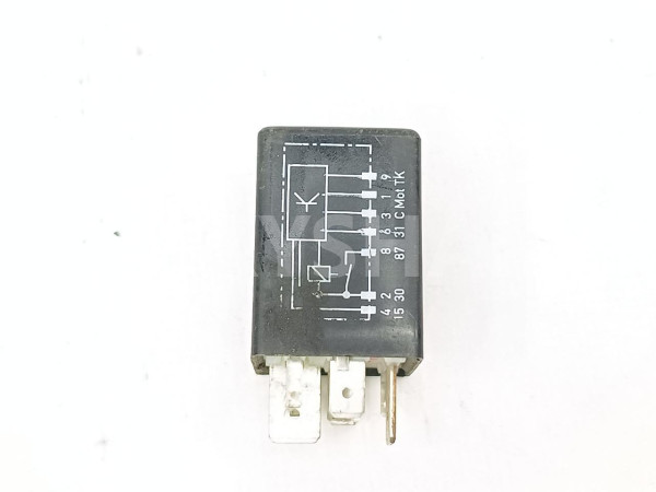 Реле топливного насоса Skoda Octavia 1J0906383C A4 Skoda Octavia 