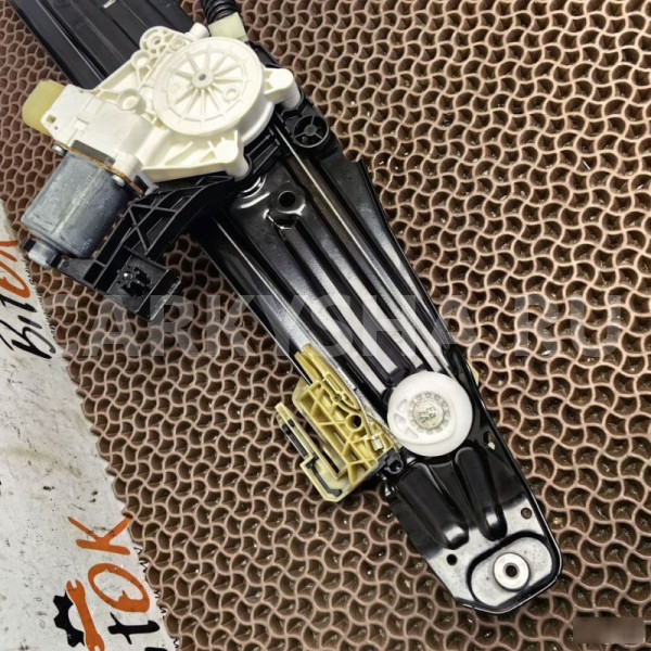 Стеклоподъемник BMW 7er оригинальный номер 51 35 7 182 616