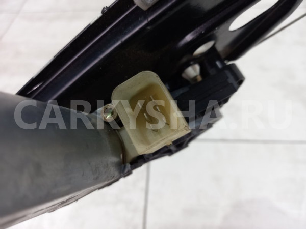 Стеклоподъемник Mercedes C320 A2037301046 W203, задний правый Mercedes-Benz C-klasse 