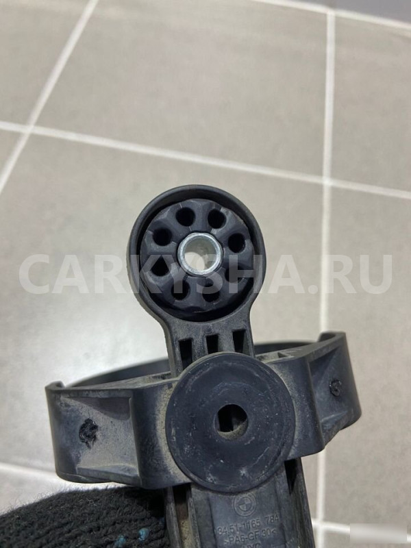 Кронштейн насоса BMW 760LI 2004 BMW 7er оригинальный номер 34511165168