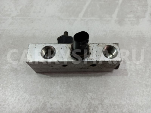 Клапан гидроподвески Mercedes CL 2203200051 W215 Mercedes-Benz CL-klasse 