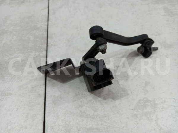 Датчик положения кузова Mercedes ML 0105427717 W164 Mercedes-Benz M-klasse 