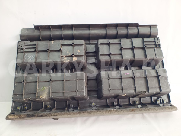 Ящик для инструментов Subaru Tribeca 2006 91144XA01A WX EZ30 Subaru Tribeca 